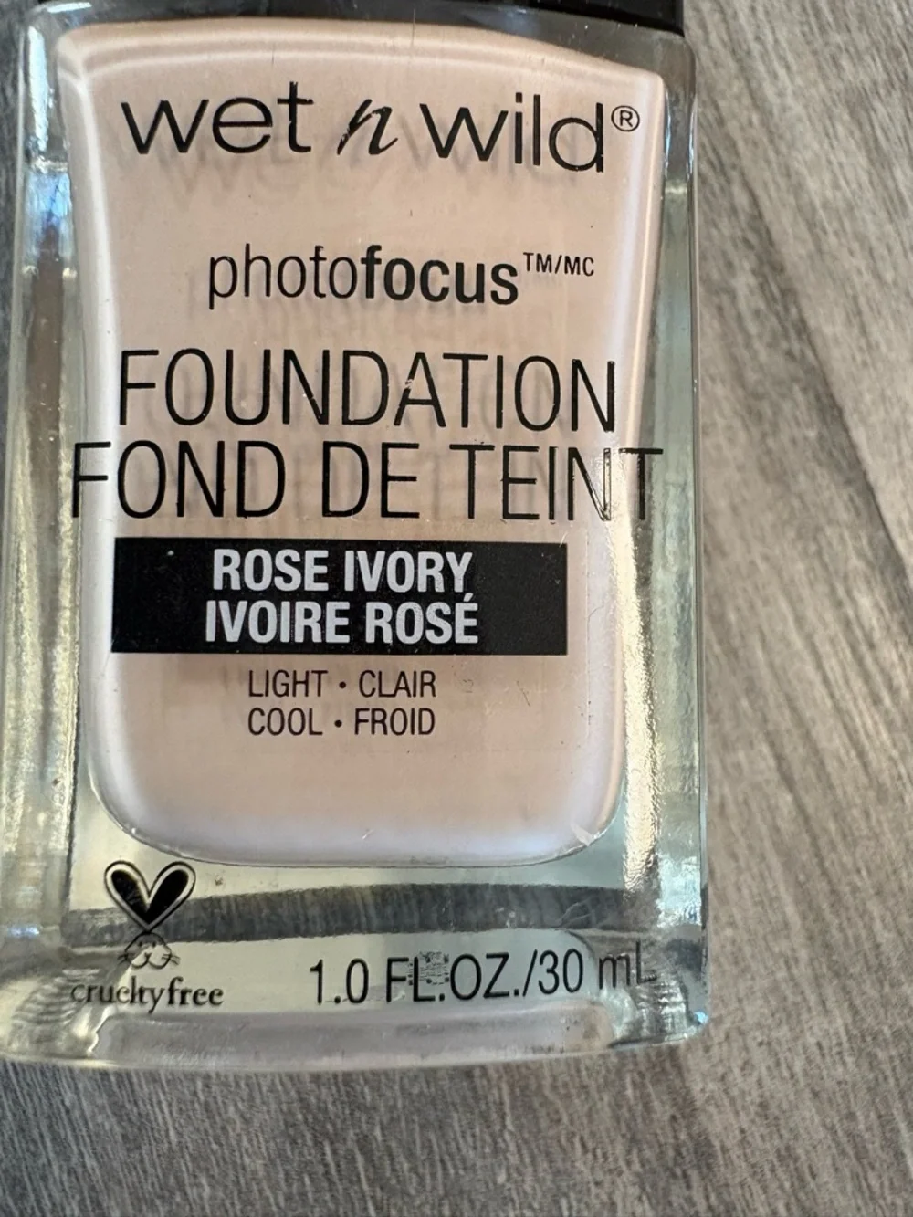 Two wet n wild Photo Focus Foundation - Rose Ivory (Light)